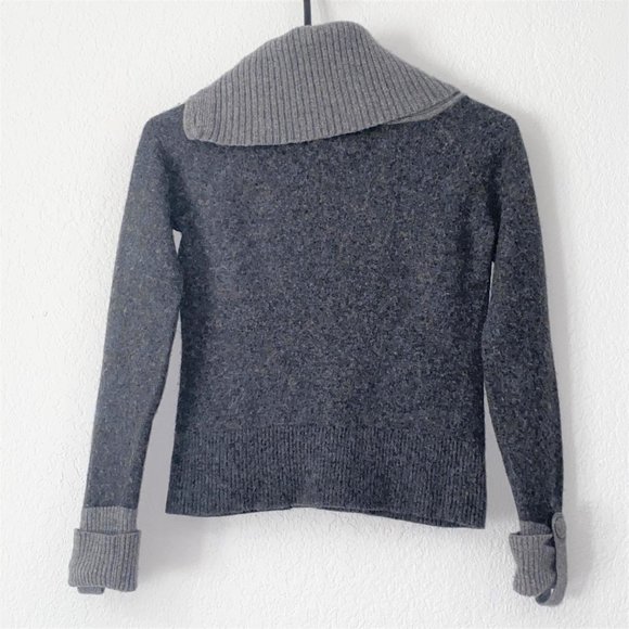 3/$25 Banana Republic Luxury Cashmere Blend Buttoned Cowl Neck Sweater Size XS - Picture 2 of 10